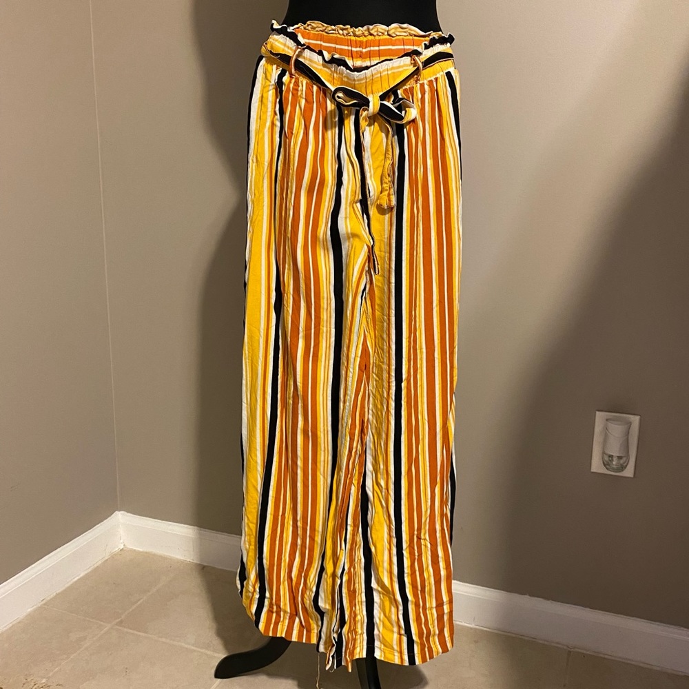 New look cute high waisted striped pants size S